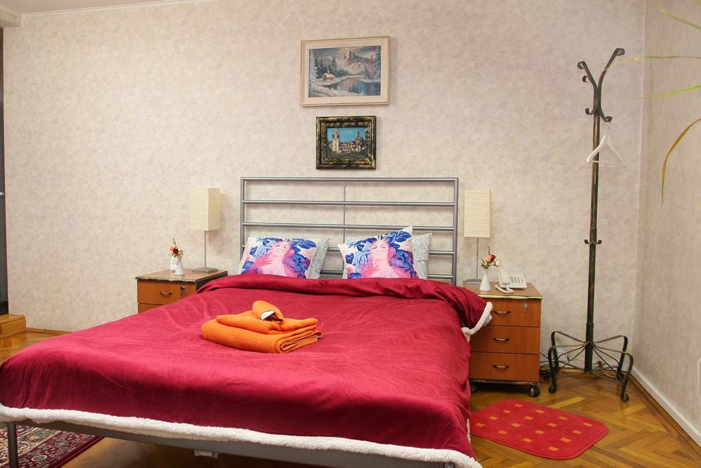 Grand Pier Boutique Luxury King And Queen Deluxe Rooms, With Free Welcome Breakfast For All Stays Up To 4 Nights Bucarest