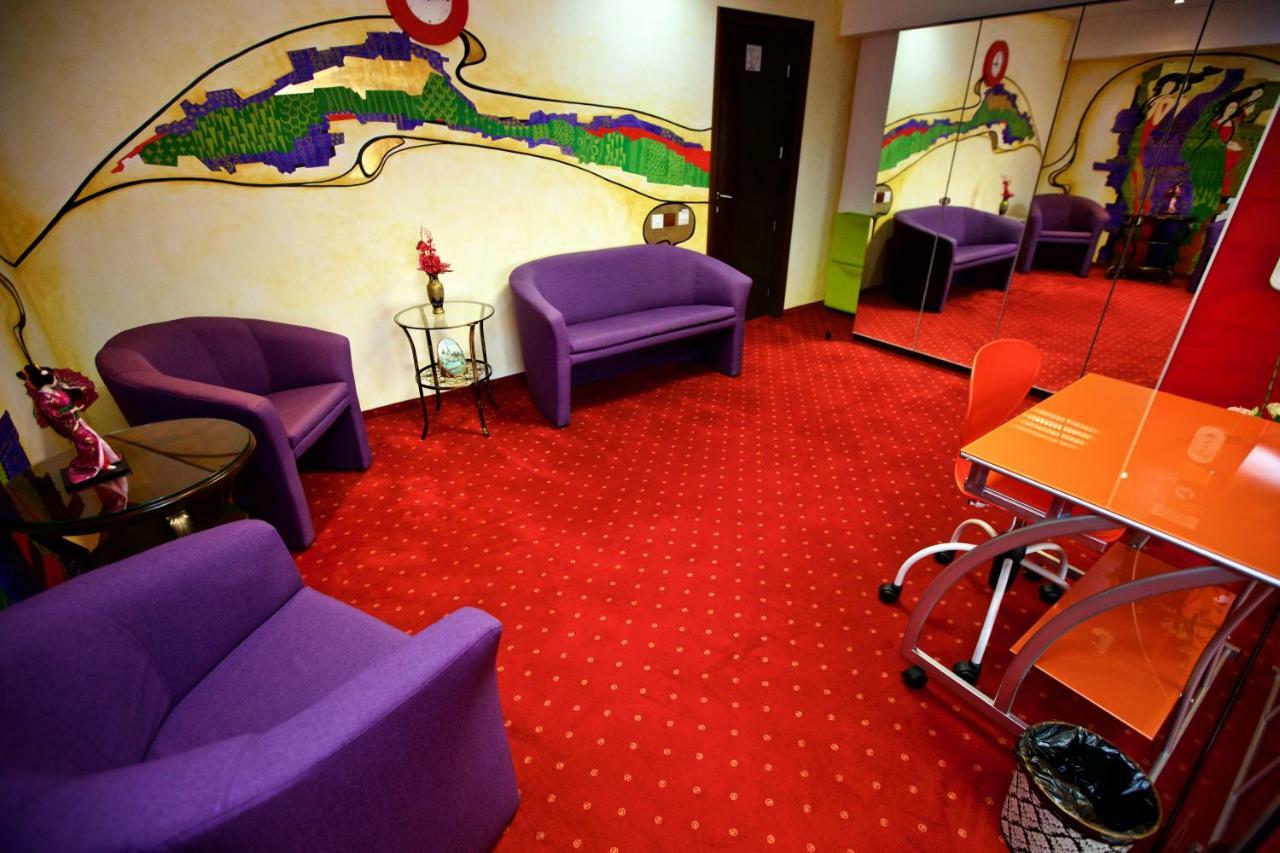 Grand Pier Boutique Luxury King And Queen Deluxe Rooms, With Free Welcome Breakfast For All Stays Up To 4 Nights *
