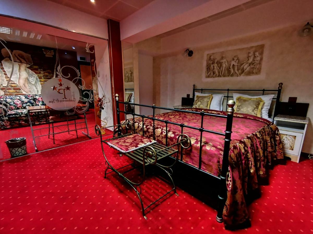 Grand Pier Boutique Luxury King And Queen Deluxe Rooms, With Free Welcome Breakfast For All Stays Up To 4 Nights Villa Bucarest