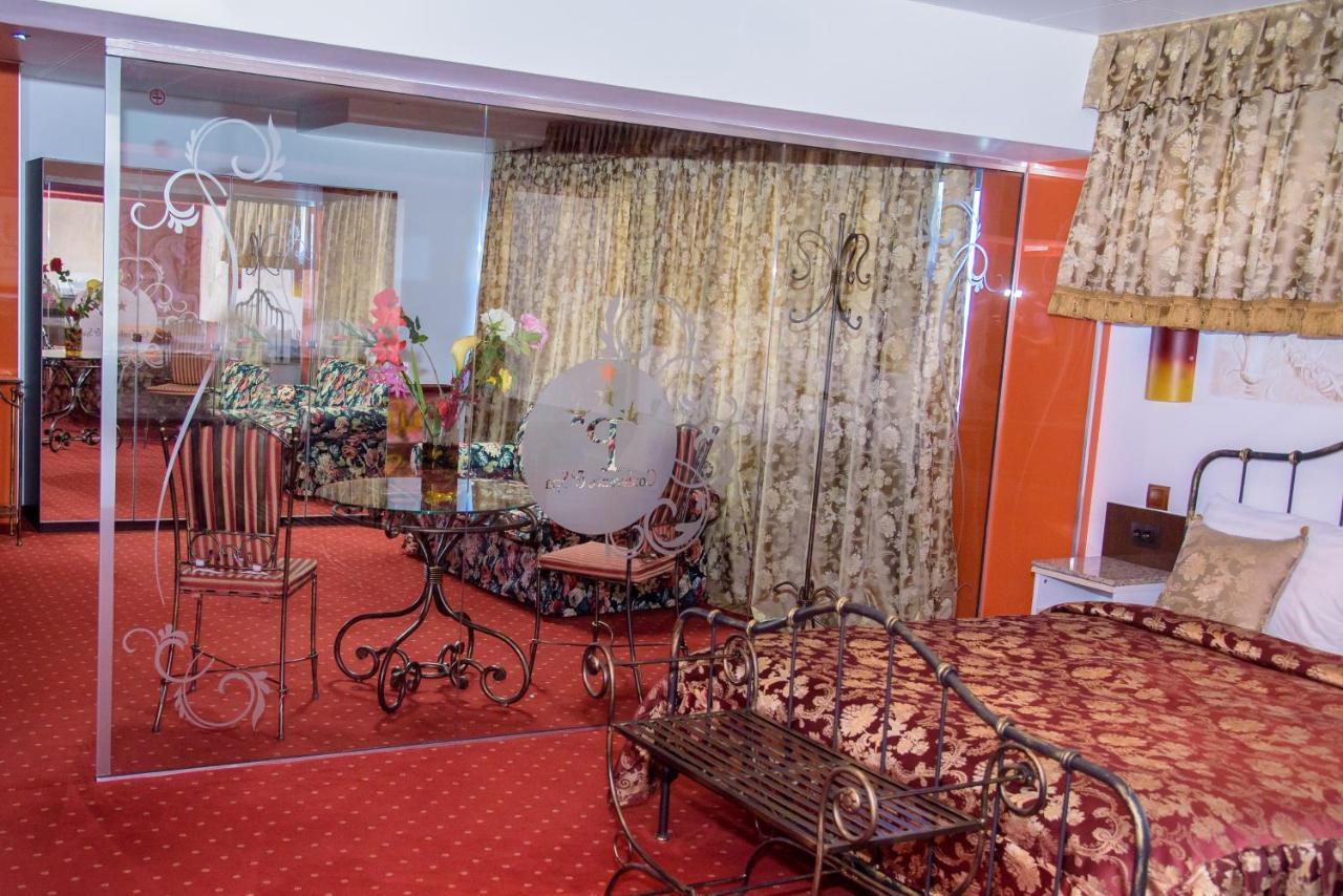 Villa Grand Pier Boutique Luxury King And Queen Deluxe Rooms, With Free Welcome Breakfast For All Stays Up To 4 Nights *