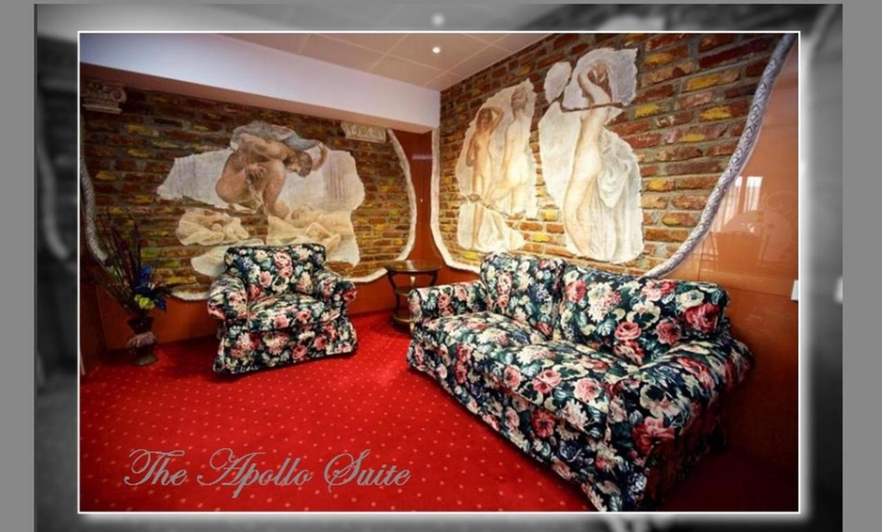 Villa Grand Pier Boutique Luxury King And Queen Deluxe Rooms, With Free Welcome Breakfast For All Stays Up To 4 Nights *