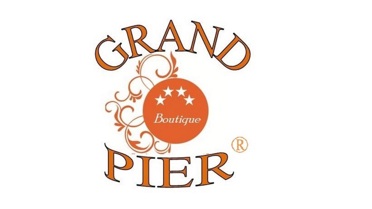 Grand Pier Boutique Luxury King And Queen Deluxe Rooms, With Free Welcome Breakfast For All Stays Up To 4 Nights Vilă