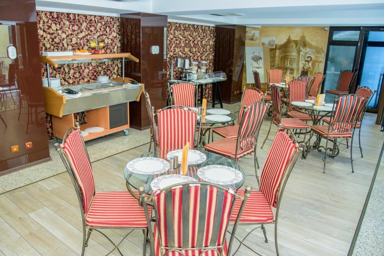 Vilă Grand Pier Boutique Luxury King And Queen Deluxe Rooms, With Free Welcome Breakfast For All Stays Up To 4 Nights Bucureşti